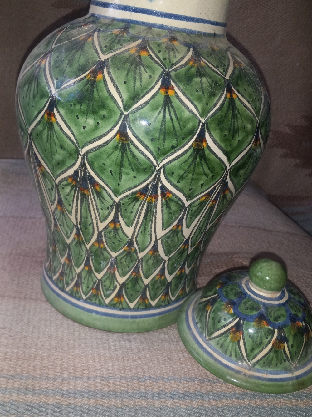 MEXICO Hand-Painted Green Ceramic Decorative Jar with Lid